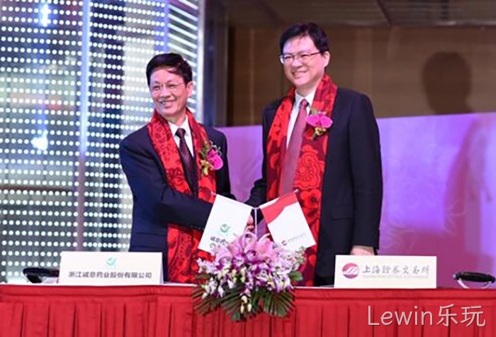 首发上市〓成功股价▿一字涨停