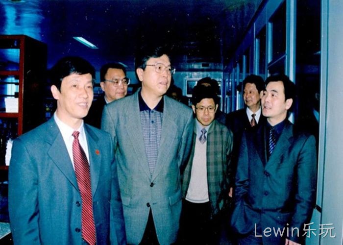 张德江委❋❋员长视察✭Lewin乐玩